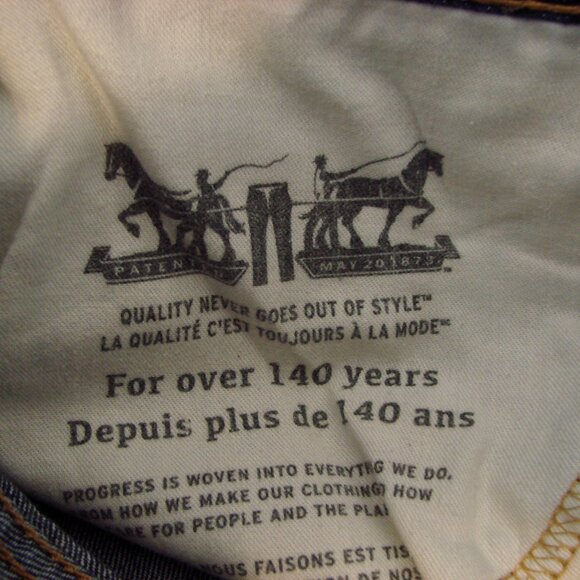 Levi's 505 Denim Jean Shorts Jorts Dark Wash Bermuda Size 34 - Picture 11 of 12